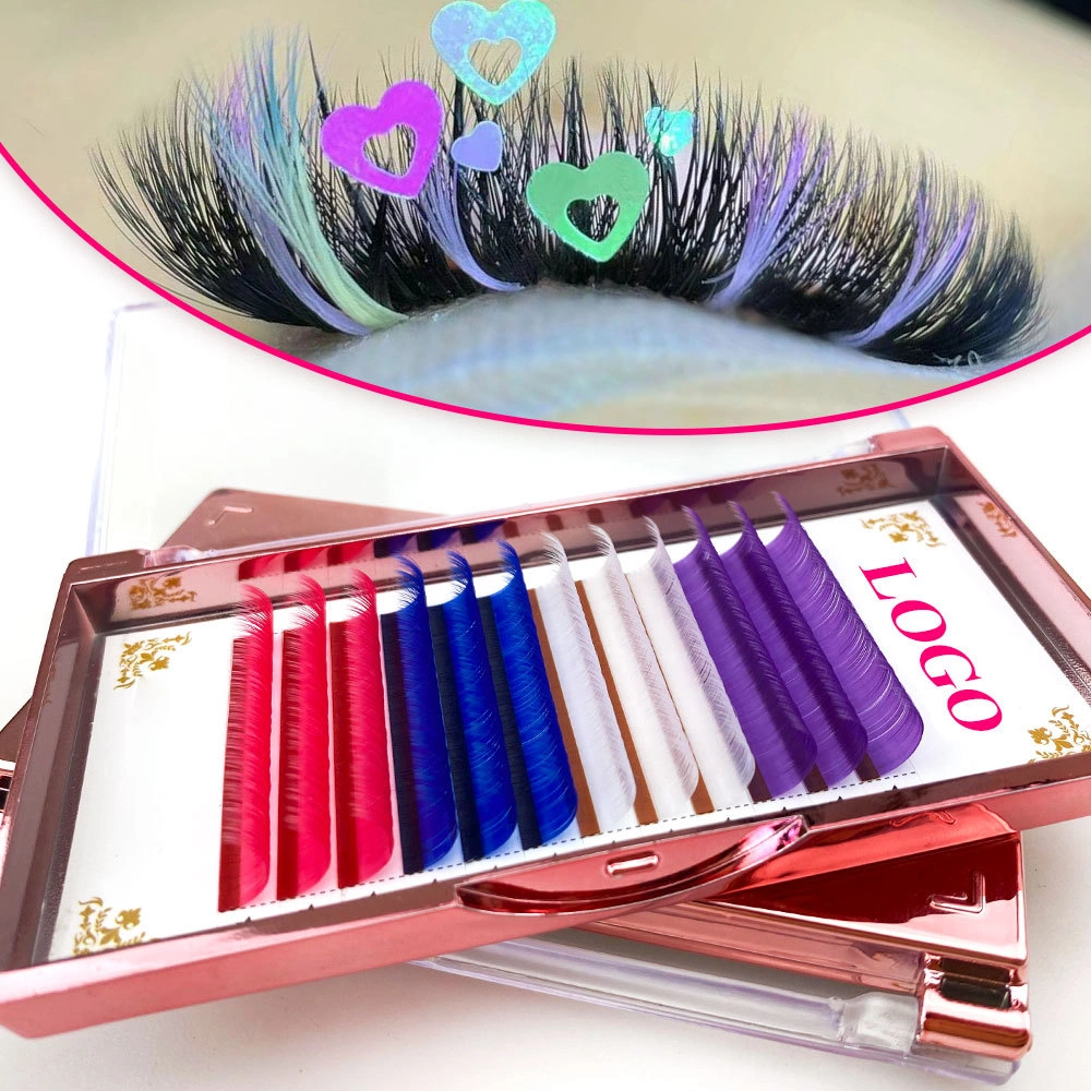 Mixed color lash look